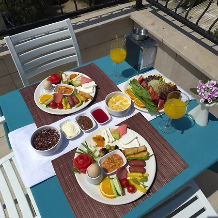 Beachway Hotel 3*