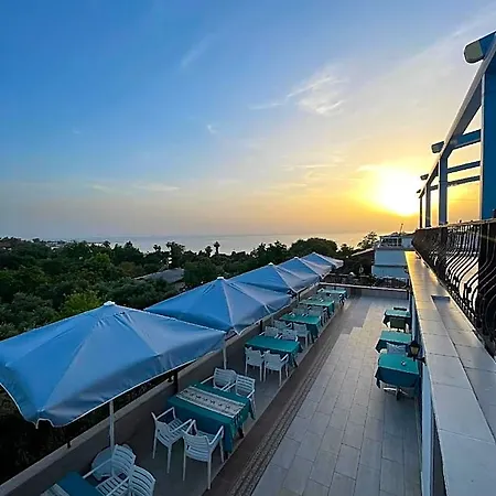 Beachway Hotel