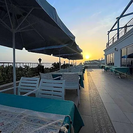 ホテル Beachway 3*