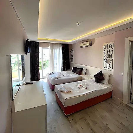 Beachway Hotel Sidé